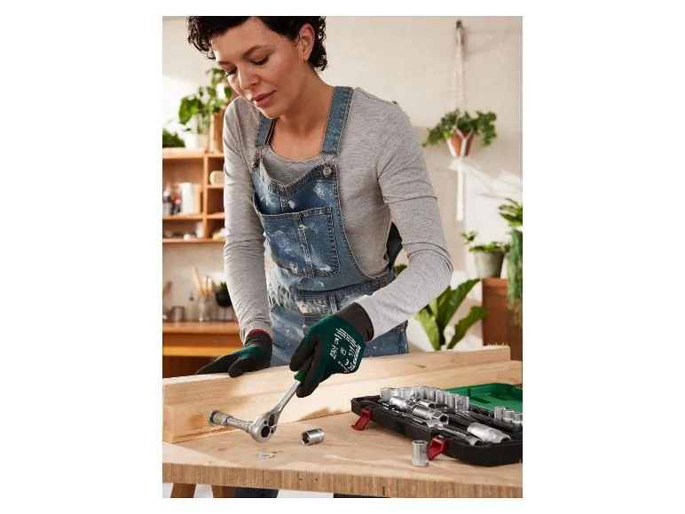 Set de douilles et d'embouts. 24 pièces