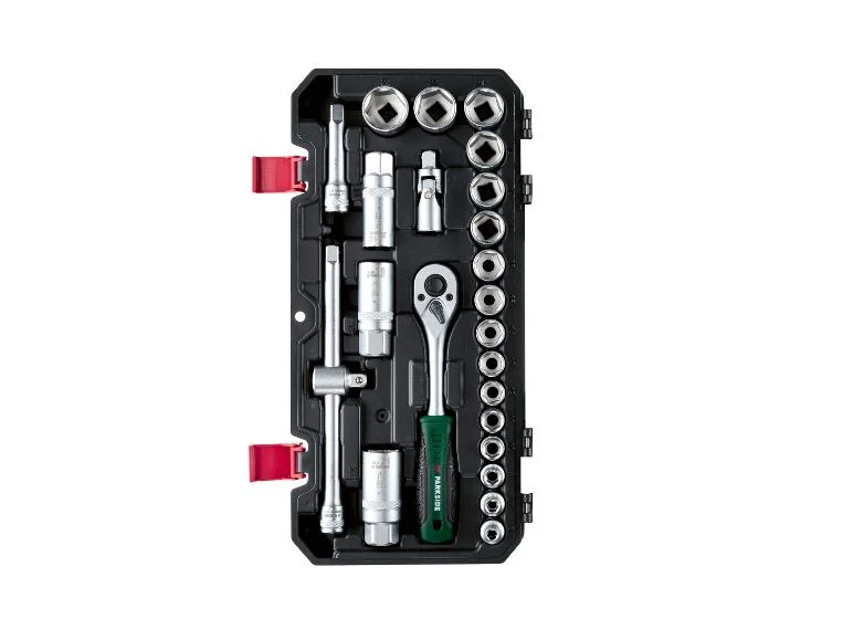 Set de douilles et d'embouts. 24 pièces