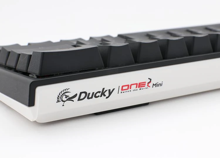 Ducky– One 2 Mini 2020 Kirschblau RGB