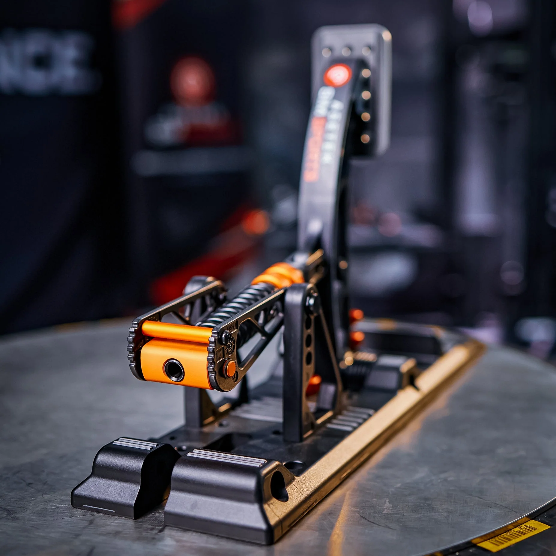 Asetek Invicta Sim Racing– Kupplungspedal