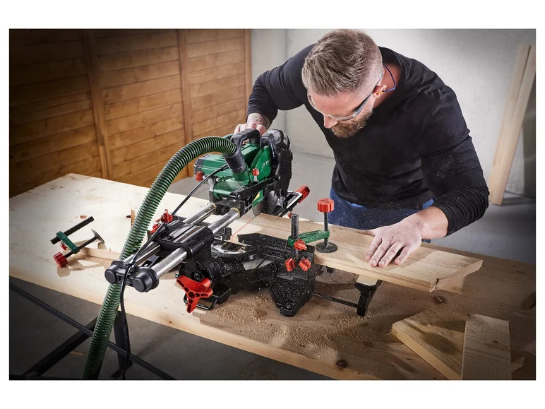 PARKSIDE® Scie à onglet radiale PZKS 2000 C3. 2000 W