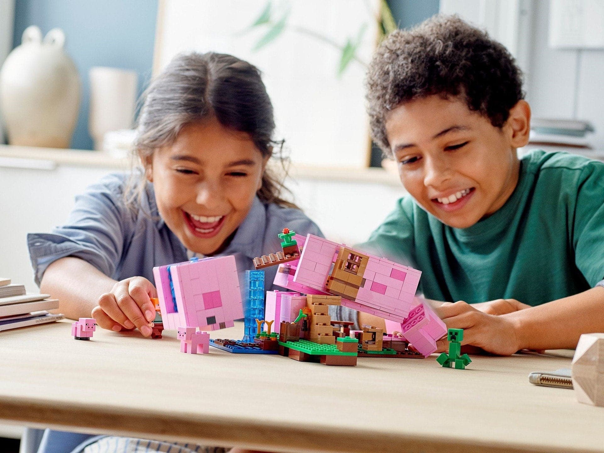 LEGO Minecraft - Schweinehaus (21170)