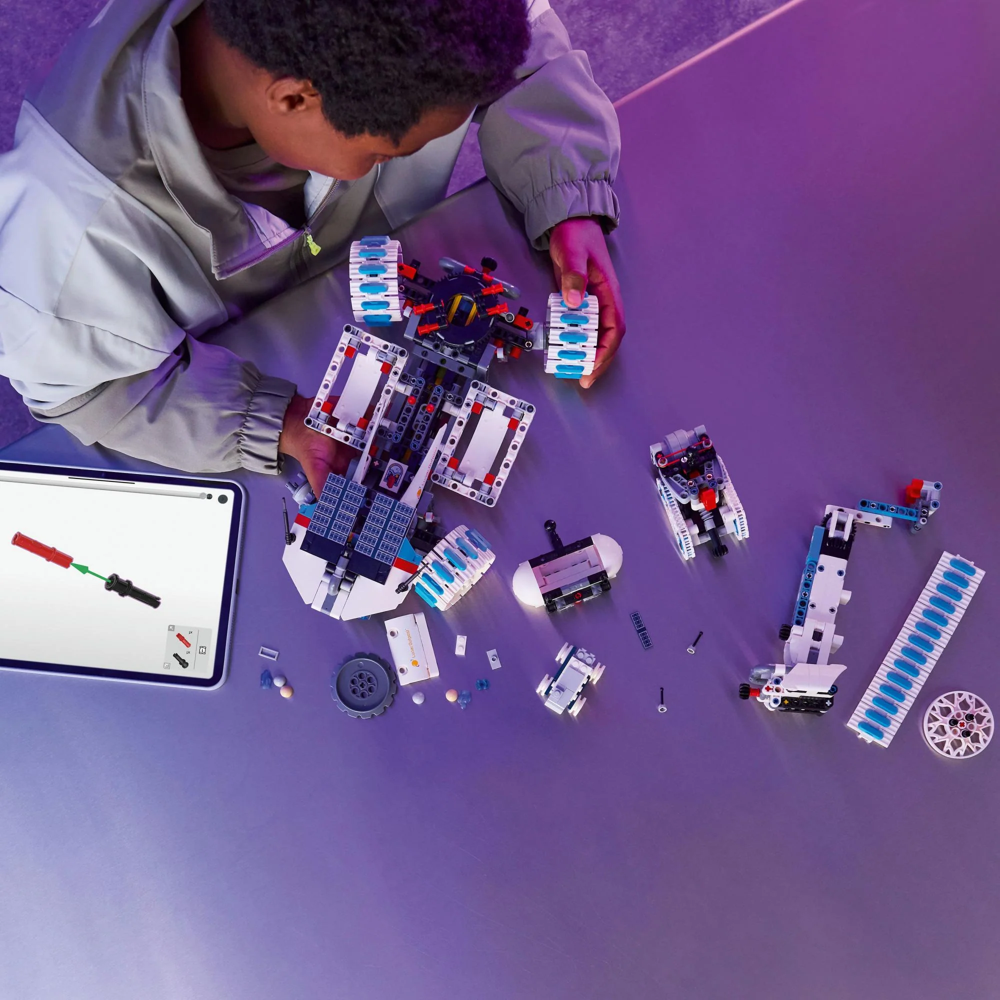 LEGO Technic – Lunar Outpost™ Månerover Rumkøretøj