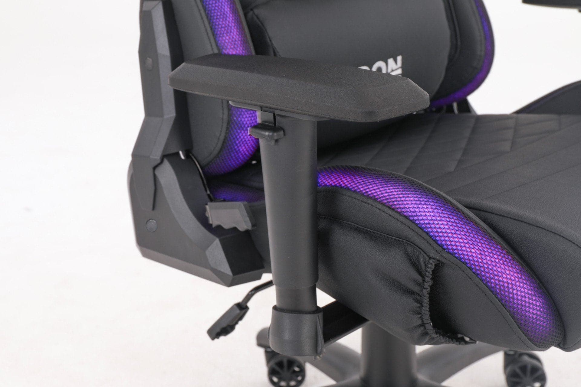 DON ONE – Valentino RGB Gamer Stuhl MK4 – PU-Leder – bis zu 120 kg