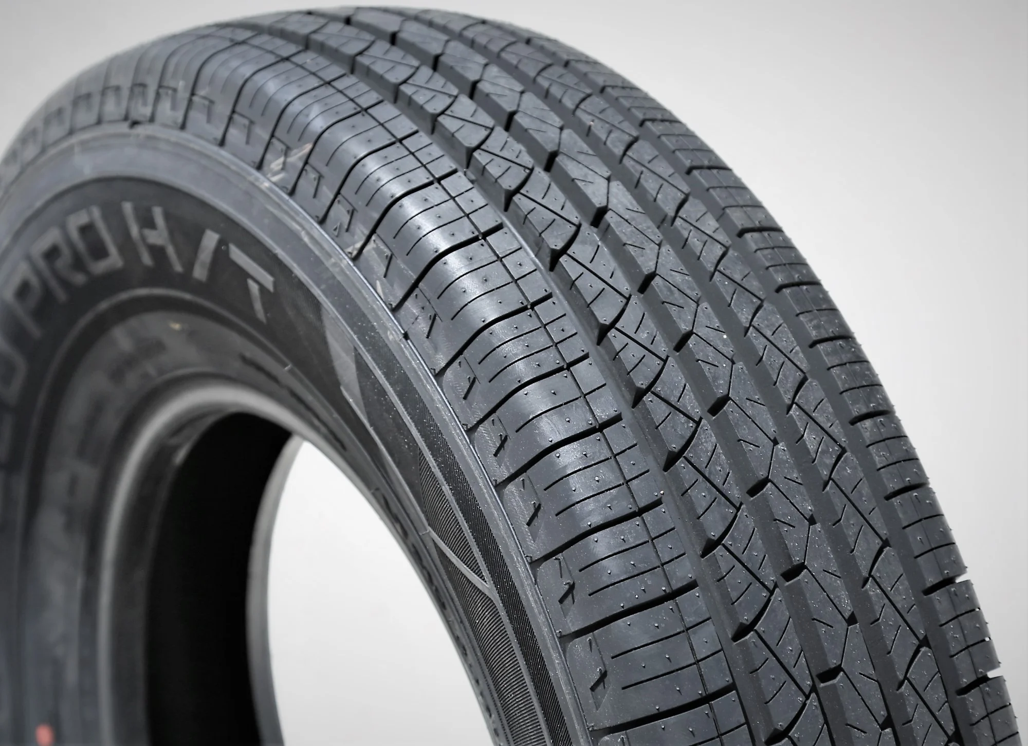 Arroyo ECO PRO HT 235/75R15 109T 600 A B